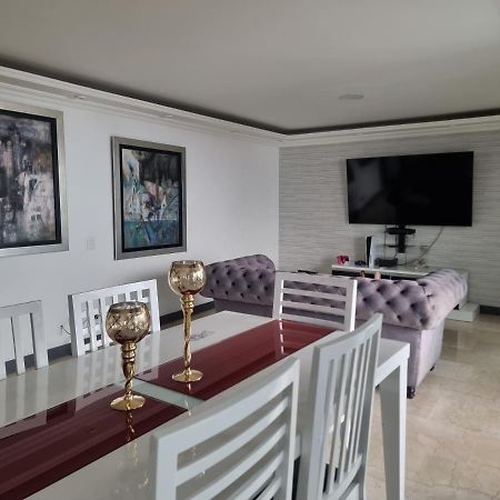 Apartamento En El Poblado, Medellin + 146Mt2 Apartment Ngoại thất bức ảnh