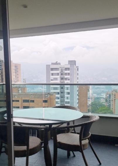 Apartamento En El Poblado, Medellin + 146Mt2 Apartment Ngoại thất bức ảnh